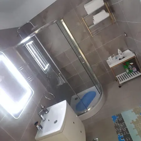 Apartament Miha Alezzi *